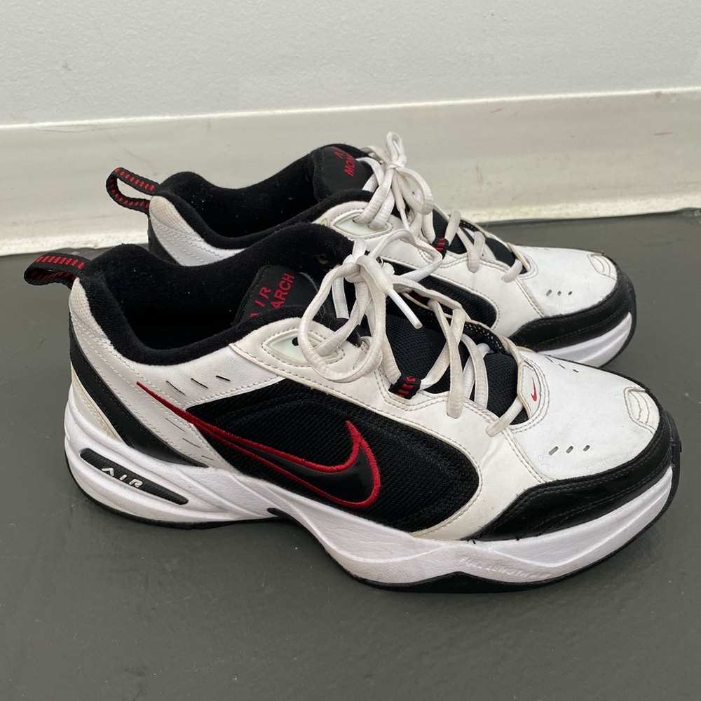 Nike Air Monarch